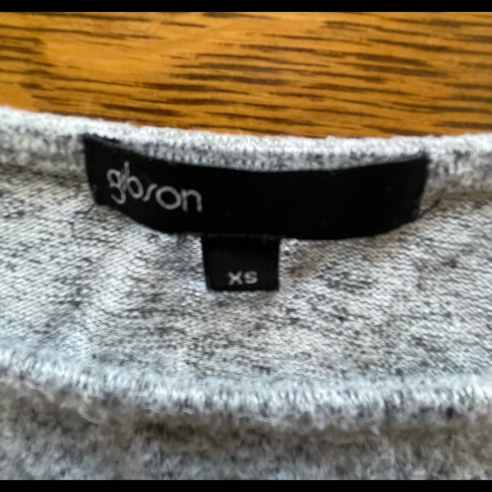 Gibson Top - Picture 4 of 10